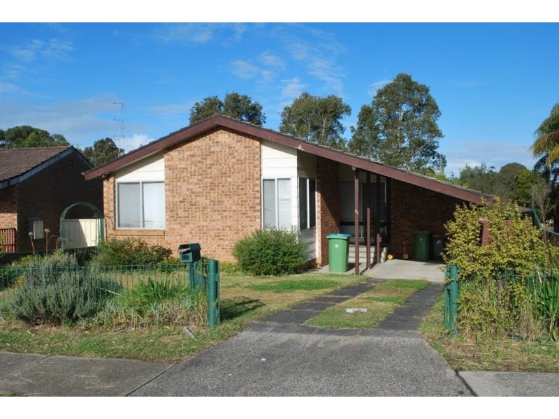 51 Gorokan Dr, Lake Haven NSW 2263