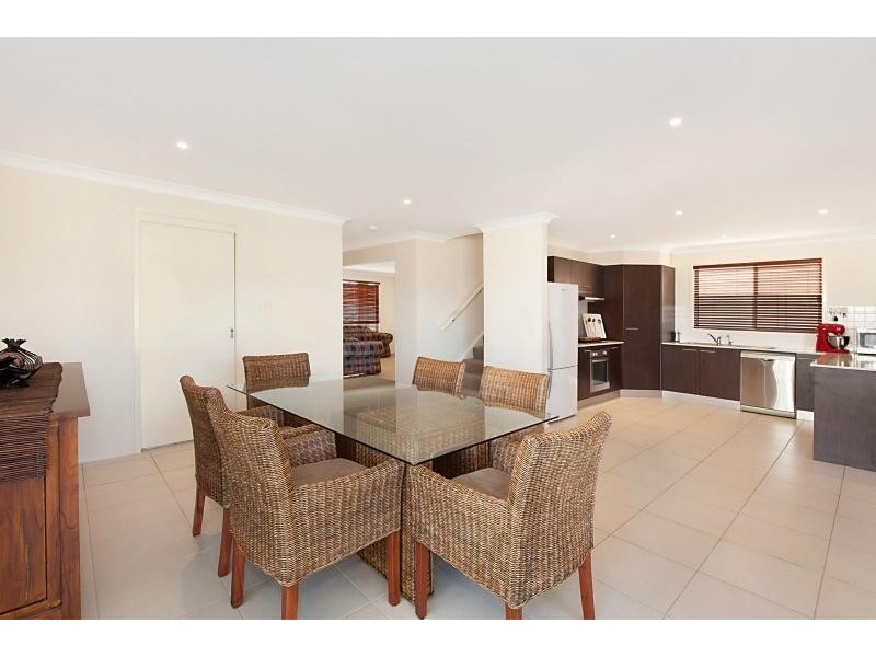 116 Orchid Way, Wadalba NSW 2259