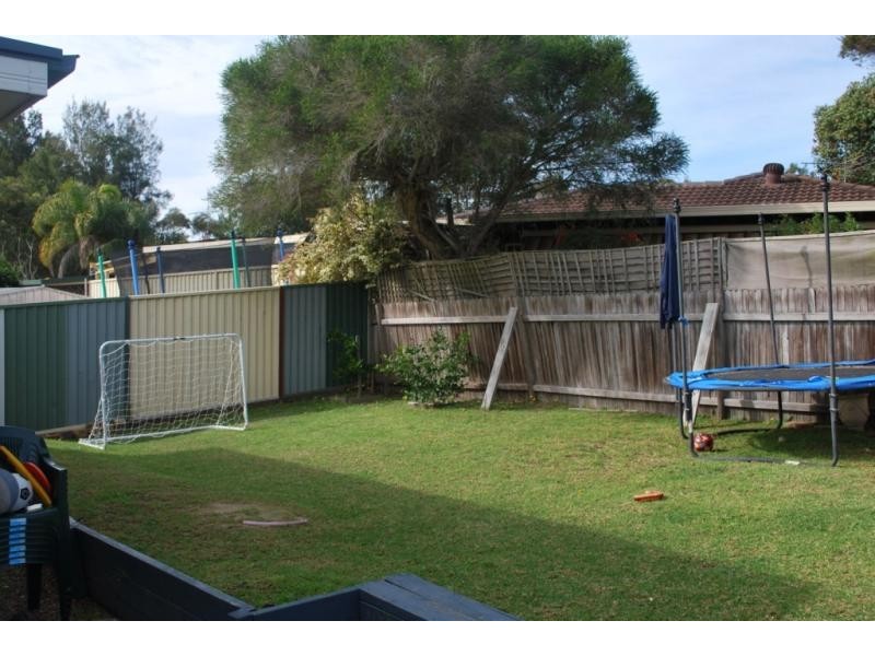 11 Myall Cl, Blue Haven NSW 2262