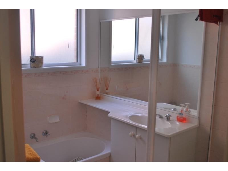 11 Myall Cl, Blue Haven NSW 2262