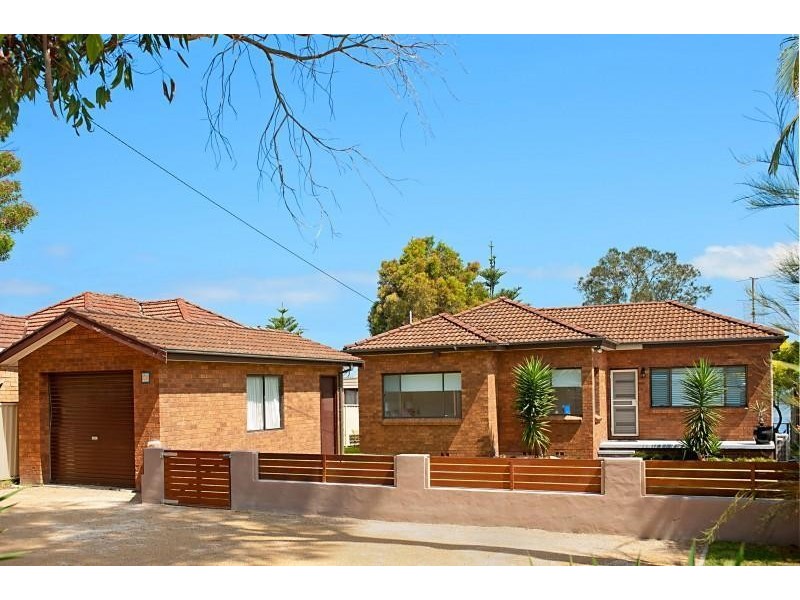 51 Main Rd, Toukley NSW 2263