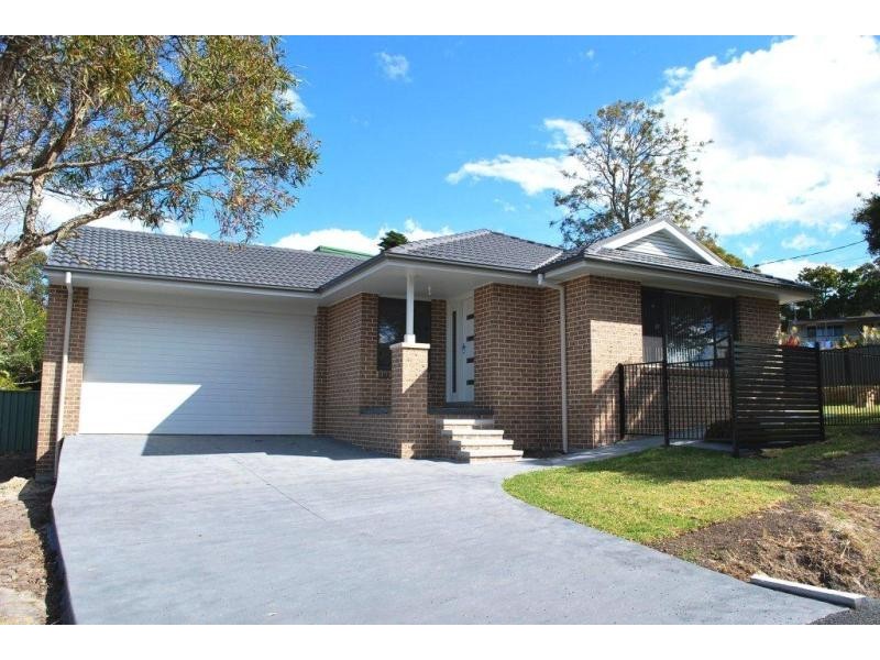 82 Natuna Ave, Budgewoi NSW 2262