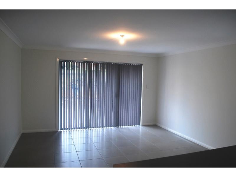 82 Natuna Ave, Budgewoi NSW 2262