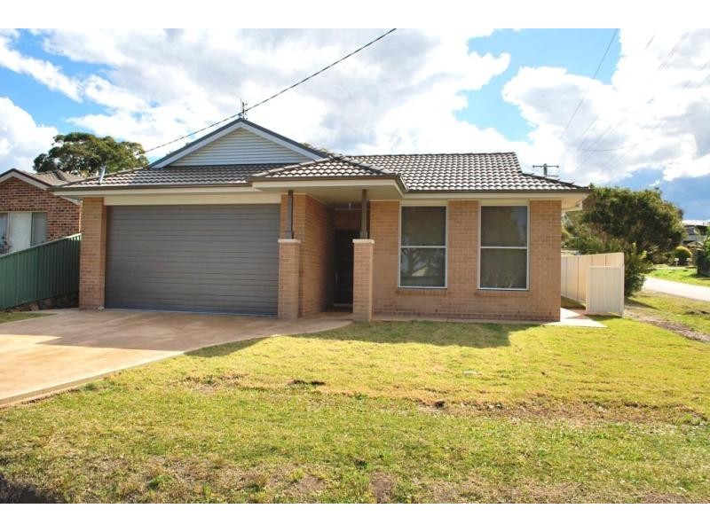 26 Delia Avenue, Budgewoi NSW 2262