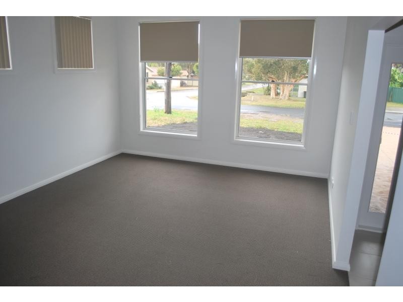 26 Delia Avenue, Budgewoi NSW 2262