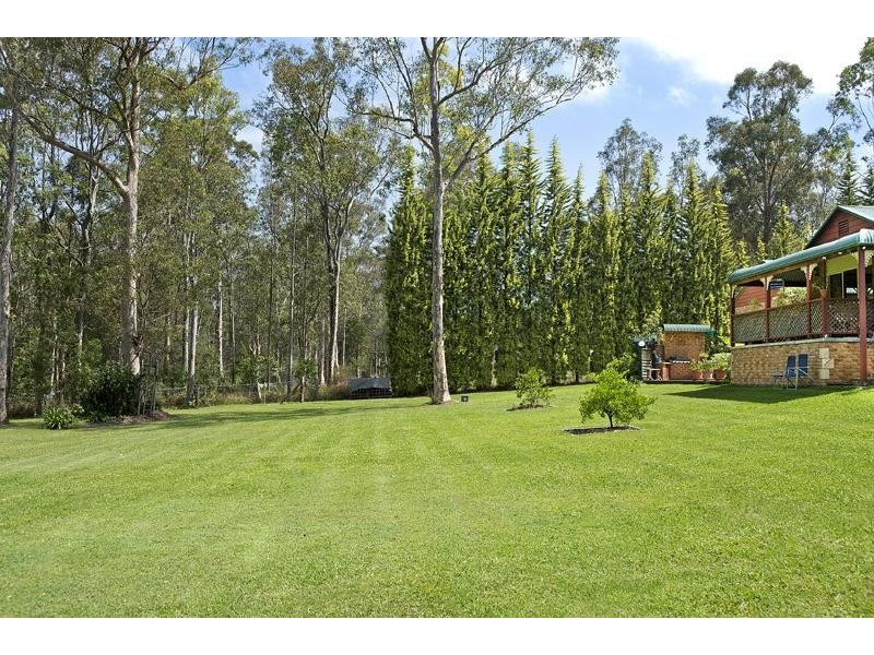 10 Francis Byrne Rd, Jilliby NSW 2259