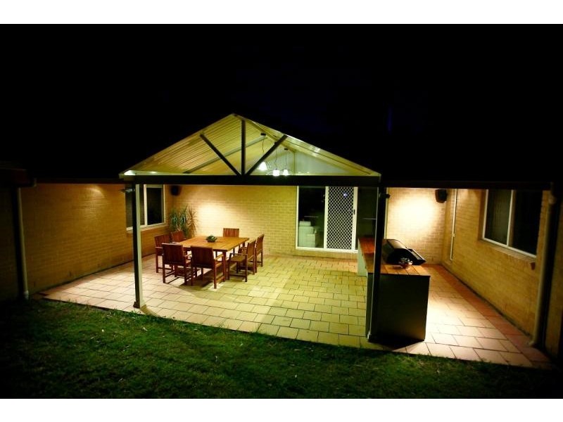 4 Albert Warner Dr, Warnervale NSW 2259