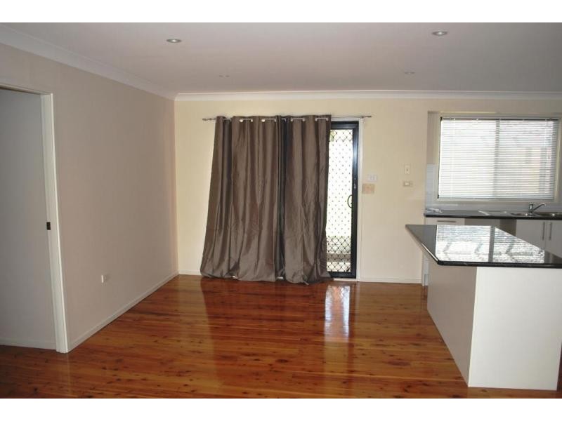 22 Una Avenue, Charmhaven NSW 2263