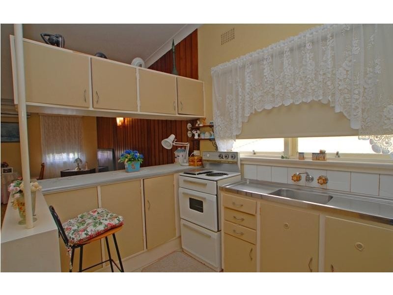 22 Crown St, Toukley NSW 2263