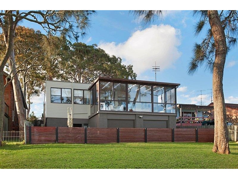 74 Marks Rd, Gorokan NSW 2263