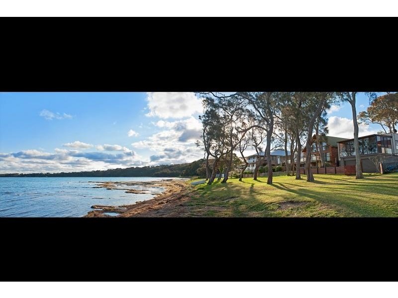 74 Marks Rd, Gorokan NSW 2263