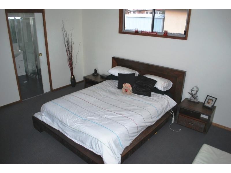 13 Barton Rd, Doyalson NSW 2262