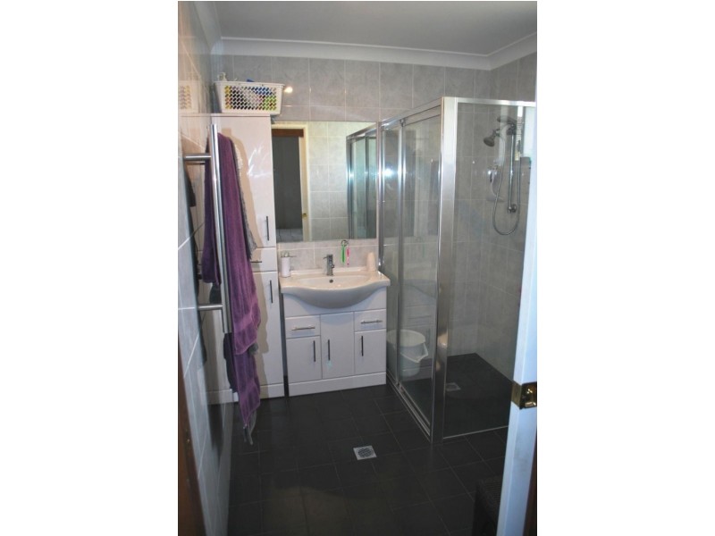 13 Barton Rd, Doyalson NSW 2262