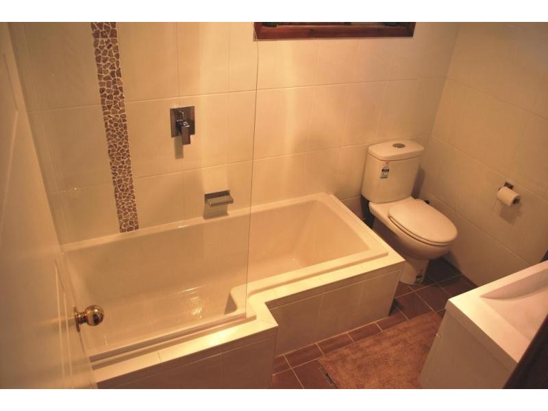 13 Barton Rd, Doyalson NSW 2262