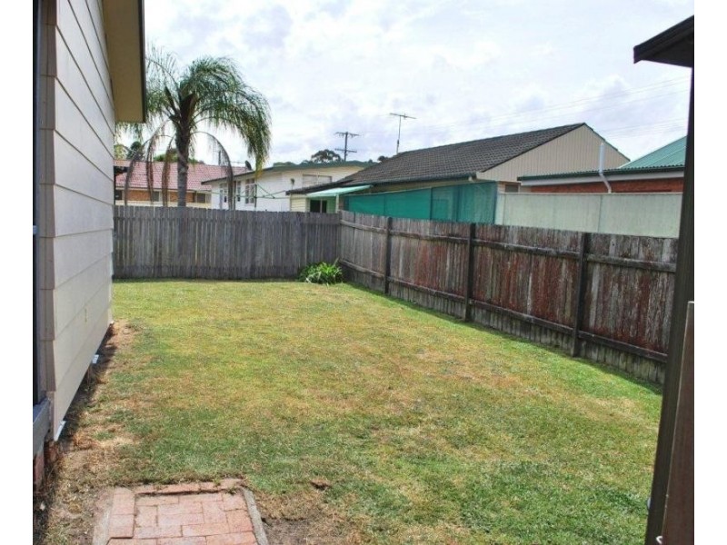 13 Barton Rd, Doyalson NSW 2262