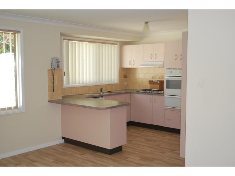 2 Dean Ave, Kanwal NSW 2259