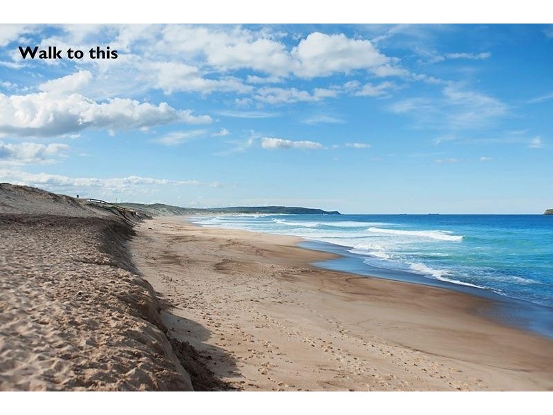 13 Mimosa Rd, Budgewoi NSW 2262