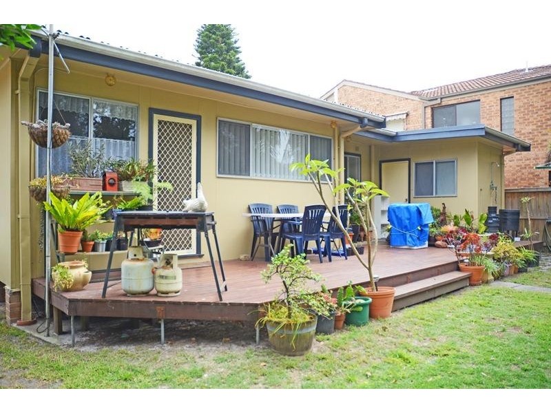 13 Mimosa Rd, Budgewoi NSW 2262