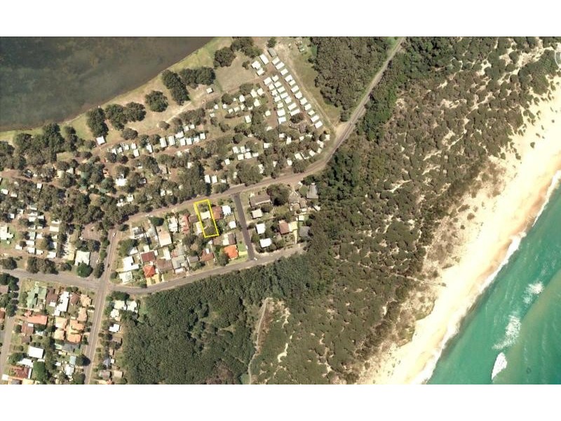 13 Mimosa Rd, Budgewoi NSW 2262