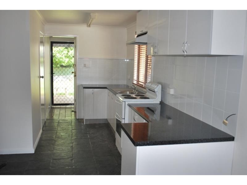 117 Vales Rd, Mannering Park NSW 2259