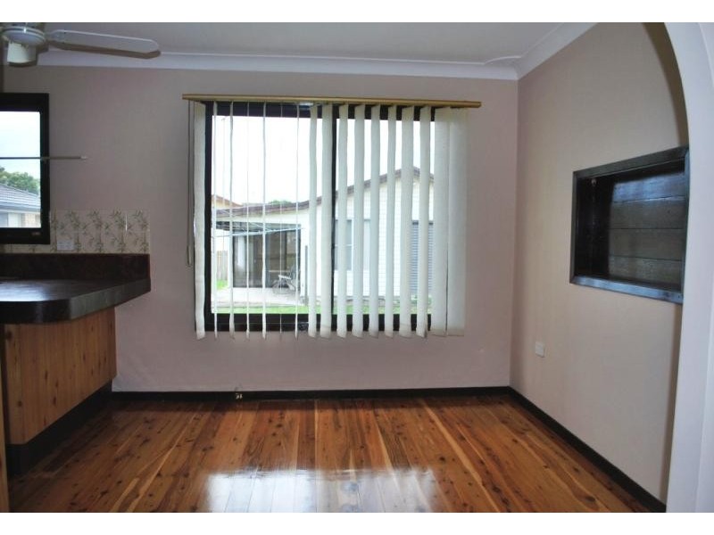 10 Danbury Ave, Gorokan NSW 2263