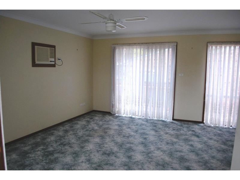 12 Gilbert Ave, Gorokan NSW 2263