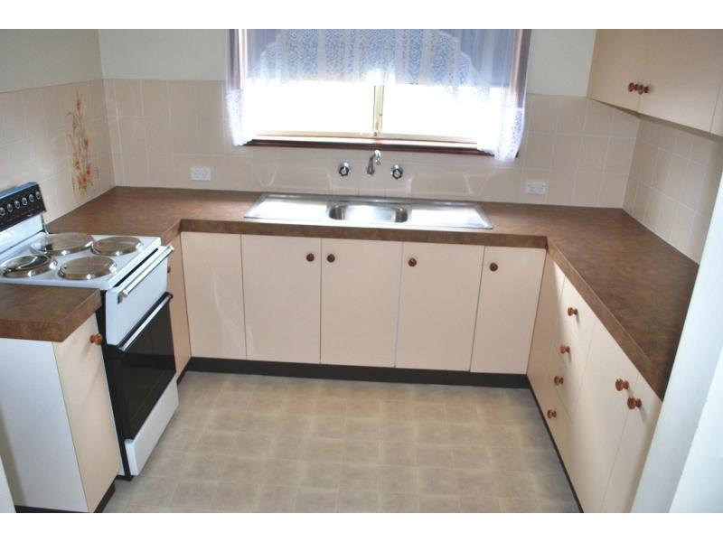 12 Gilbert Ave, Gorokan NSW 2263