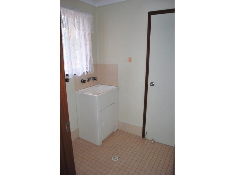 12 Gilbert Ave, Gorokan NSW 2263