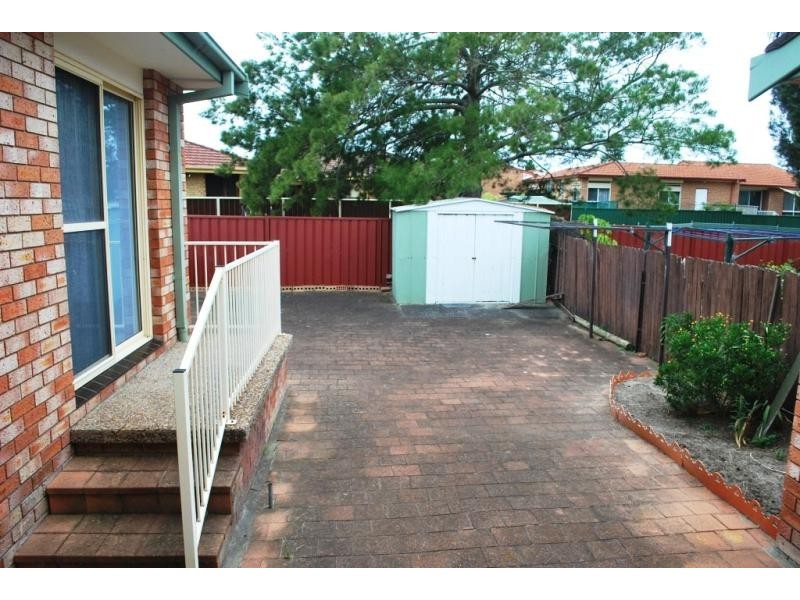 12 Gilbert Ave, Gorokan NSW 2263