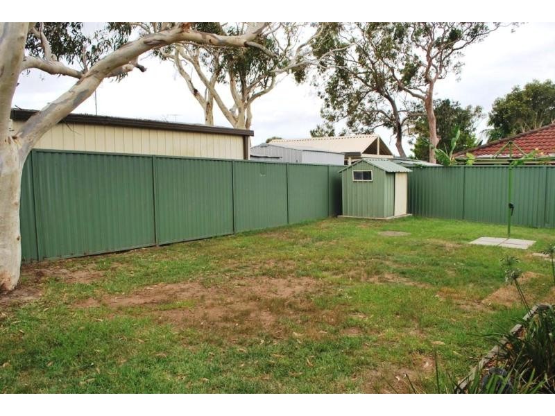 3 Casurina Cl, Lake Haven NSW 2263