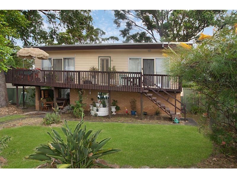 30 Spring Valley Ave, Gorokan NSW 2263