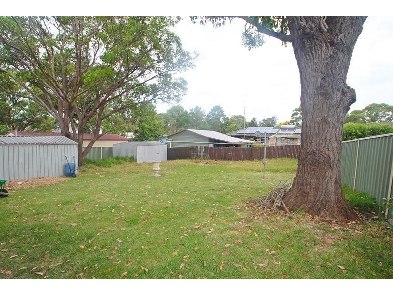 30 Spring Valley Ave, Gorokan NSW 2263