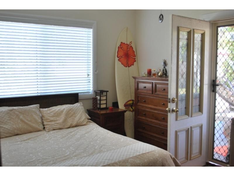 7 Mimosa Rd, Budgewoi NSW 2262