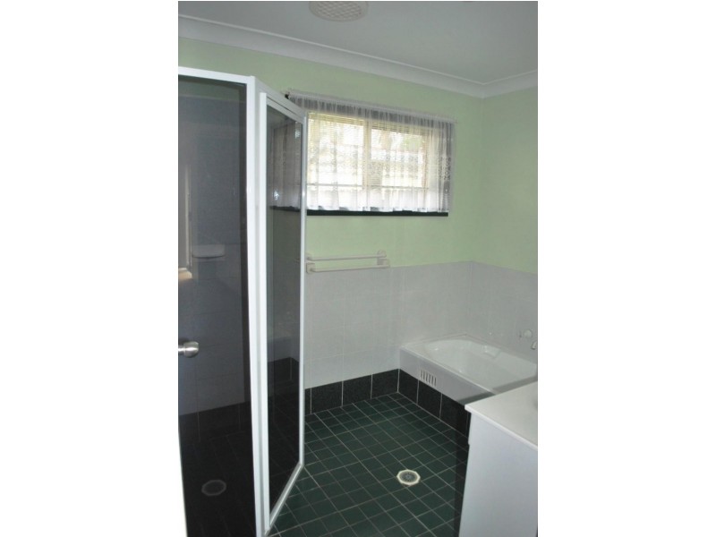 12 Leumeah Avenue, Chain Valley Bay NSW 2259