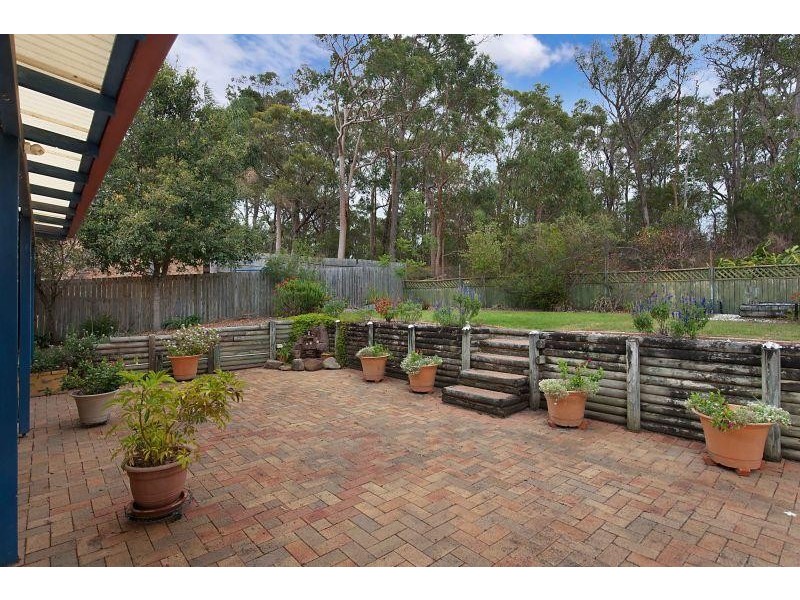 4 Sally Cl, Lake Haven NSW 2263