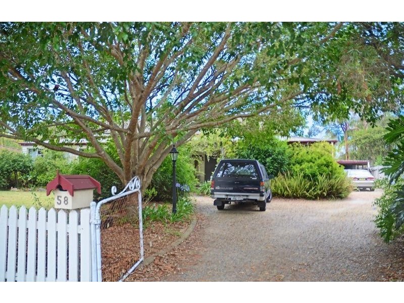 58 Chelsmford Rd, Lake Haven NSW 2263