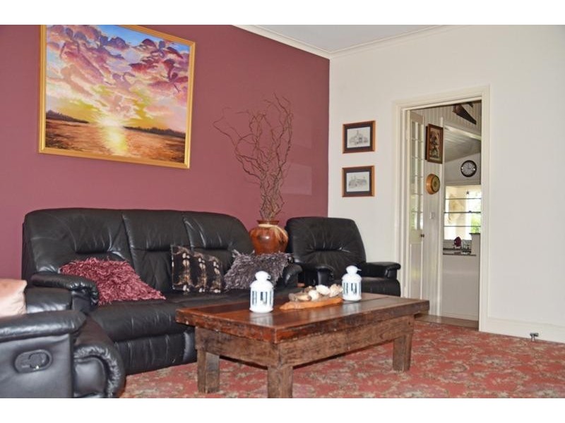 58 Chelsmford Rd, Lake Haven NSW 2263