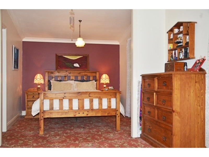 58 Chelsmford Rd, Lake Haven NSW 2263