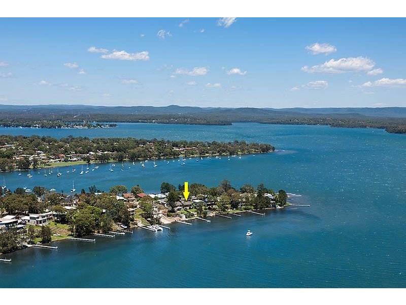 57 Gordon Ave, Summerland Point NSW 2259 the real estate agency