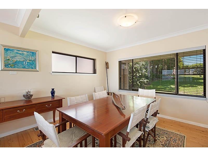 57 Gordon Ave, Summerland Point NSW 2259