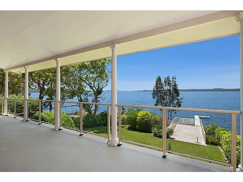 57 Gordon Ave, Summerland Point NSW 2259 the real estate agency