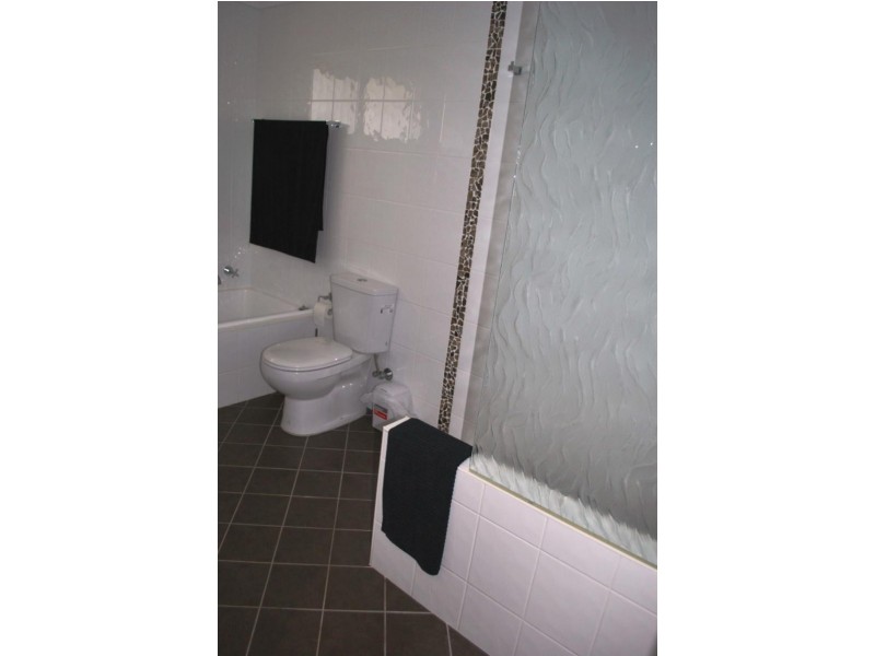 74 Doyle Ave, Budgewoi NSW 2262