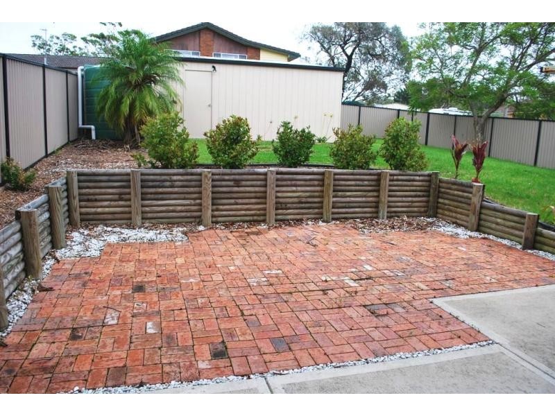 74 Doyle Ave, Budgewoi NSW 2262