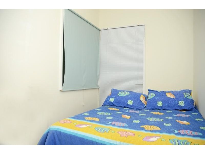 4 Ourringo Ave, Lake Haven NSW 2263