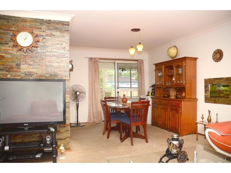 2/59 Robson  Ave, Gorokan NSW 2263