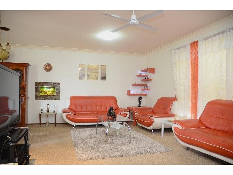 2/59 Robson  Ave, Gorokan NSW 2263