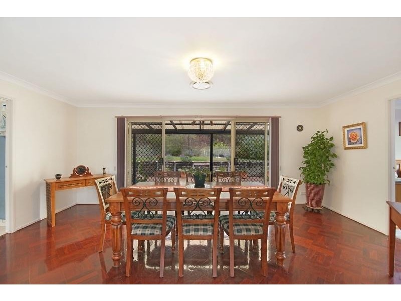 4 Sally Cl, Lake Haven NSW 2263