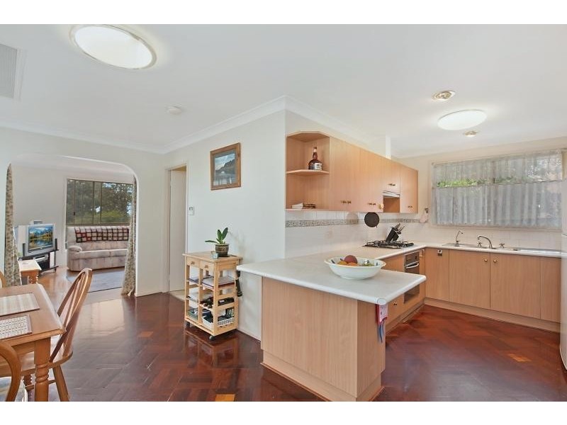 4 Sally Cl, Lake Haven NSW 2263