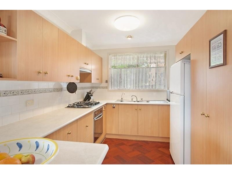 4 Sally Cl, Lake Haven NSW 2263