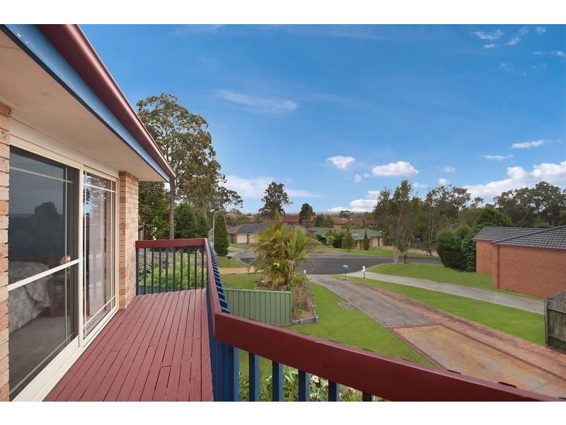 4 Sally Cl, Lake Haven NSW 2263